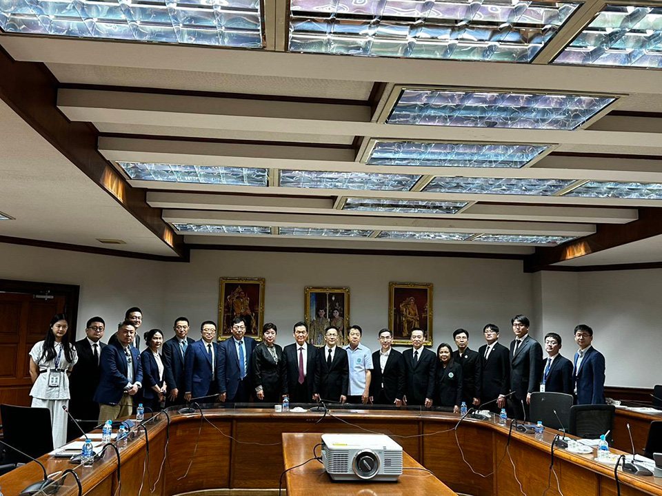 การแลกเปลี่ยนความรู้ วิจัย นวัตกรรมและหุ่นยนต์