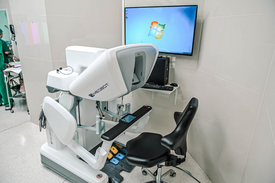 First clinical surgery MedBot Toumai Surgical Robot successfully completed