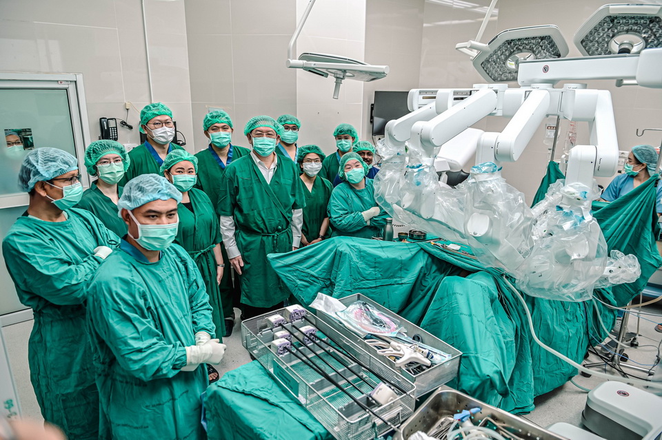 First clinical surgery MedBot Toumai Surgical Robot successfully completed